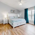 Island Cove Unit E