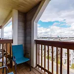 Silver Shores 302