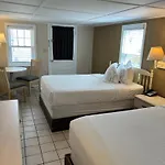 The Admiral Hotel/Motel