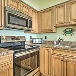 Inviting Ocean City Condo With Beach Access!