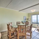 Inviting Ocean City Condo With Beach Access!