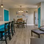 Quaint Ocean City Condo Walk To Beach And Boardwalk