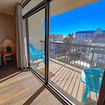 Ocean Views * Private Balcony * Elevator