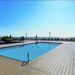Fountainhead Towers 305