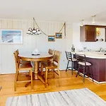 Sea Loft 210