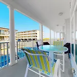 St Kitts 102