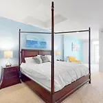 St Kitts 102