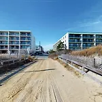 81 Beach Hill 210