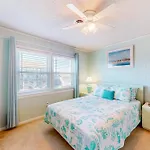 Sea Robin 210