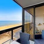 Golden Sands 911