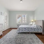 6 10Th Bottom Apartment