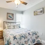 Ocean City Condo With Balcony - Walk To Beach!