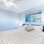 Bayshore Central 44