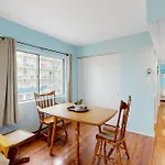 Decatur House 305