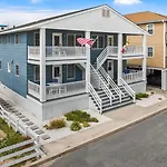 The Barracuda 2 Steps To The Beach 2Br Sleeps 6