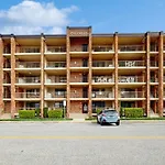 Colonial Condo 102