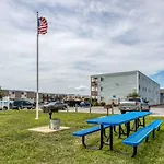 Dolphin Manor