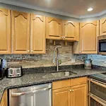 Beachfront Ocean City Condo With Balcony And Views
