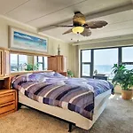 Beachfront Ocean City Condo With Balcony And Views