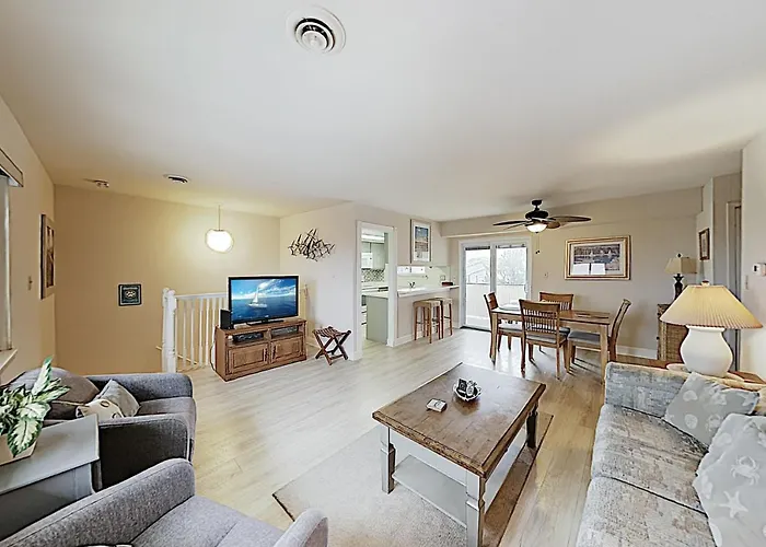 Beach Club Unit D