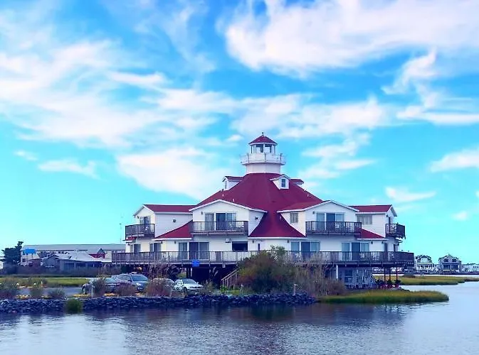 Lighthouse Club Hotel