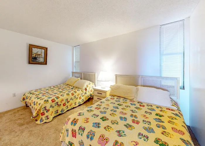 Fountainhead Towers 305