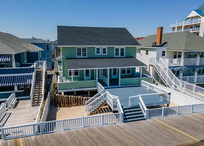 Sea Foam Ocean Front 1005