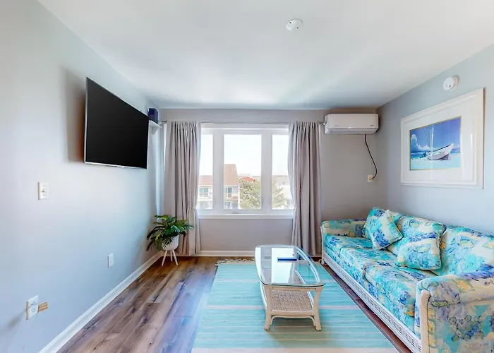 Bayshore Central 44