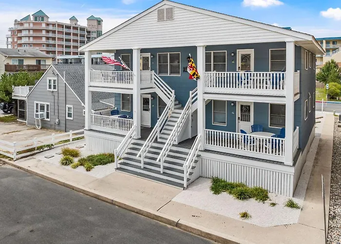 The Barracuda 2 Steps To The Beach 2Br Sleeps 6
