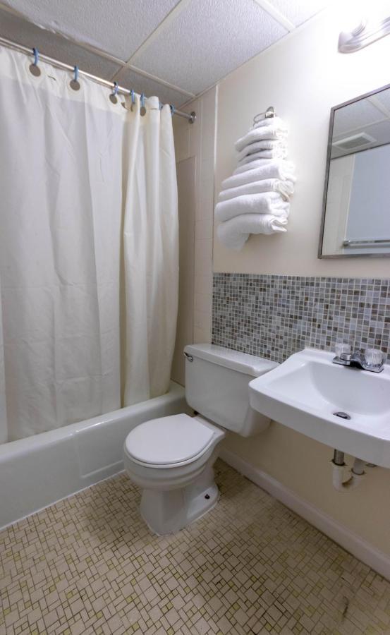Rideau Oceanfront 2*