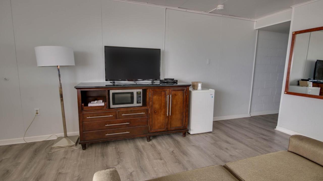 Rideau Oceanfront