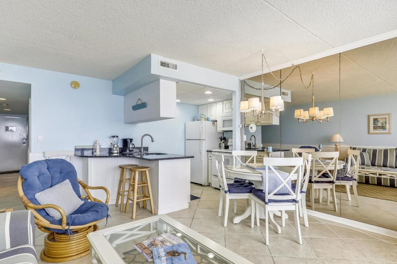 Golden Sands 911 Apartment