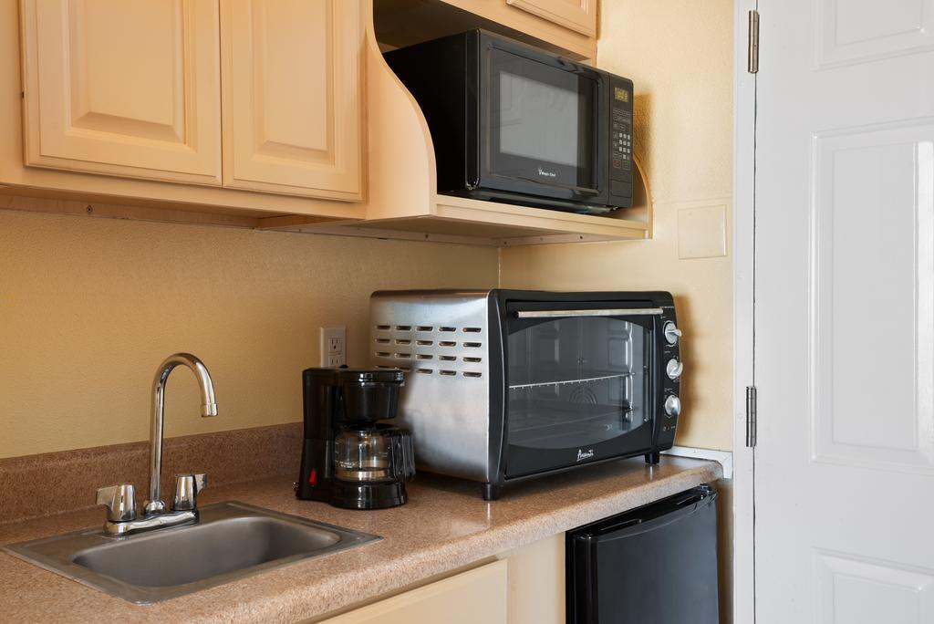 Hotel Howard Johnson By Wyndham Ocean Oceanfront Ocean City