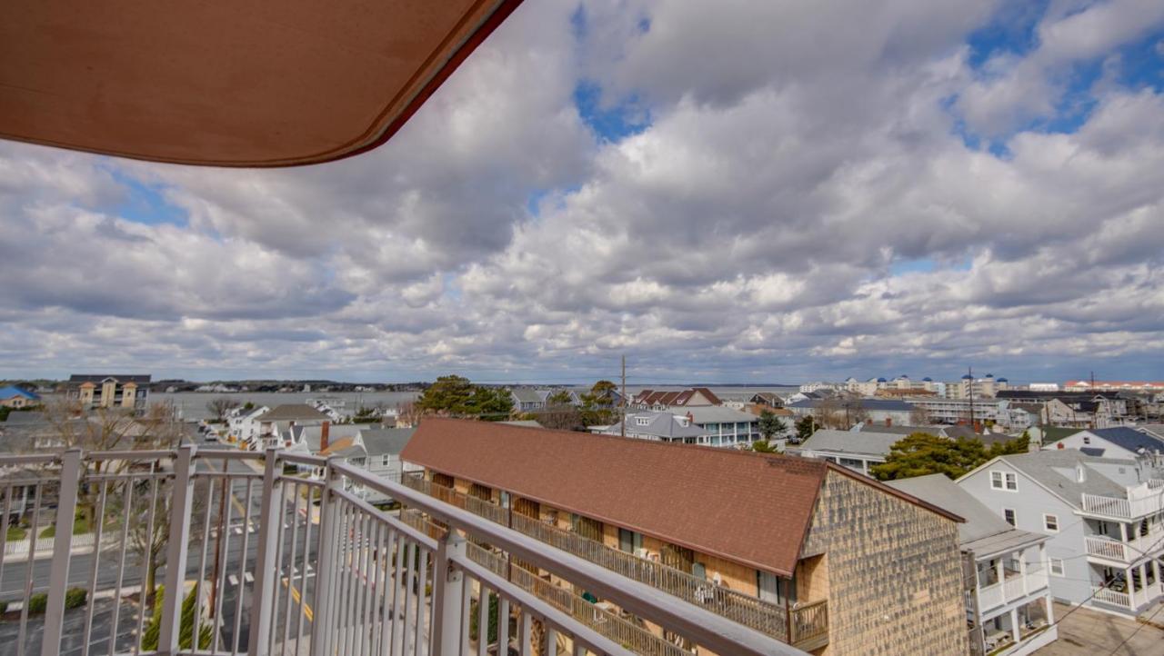 Americana Princess Suites/condos Apartment