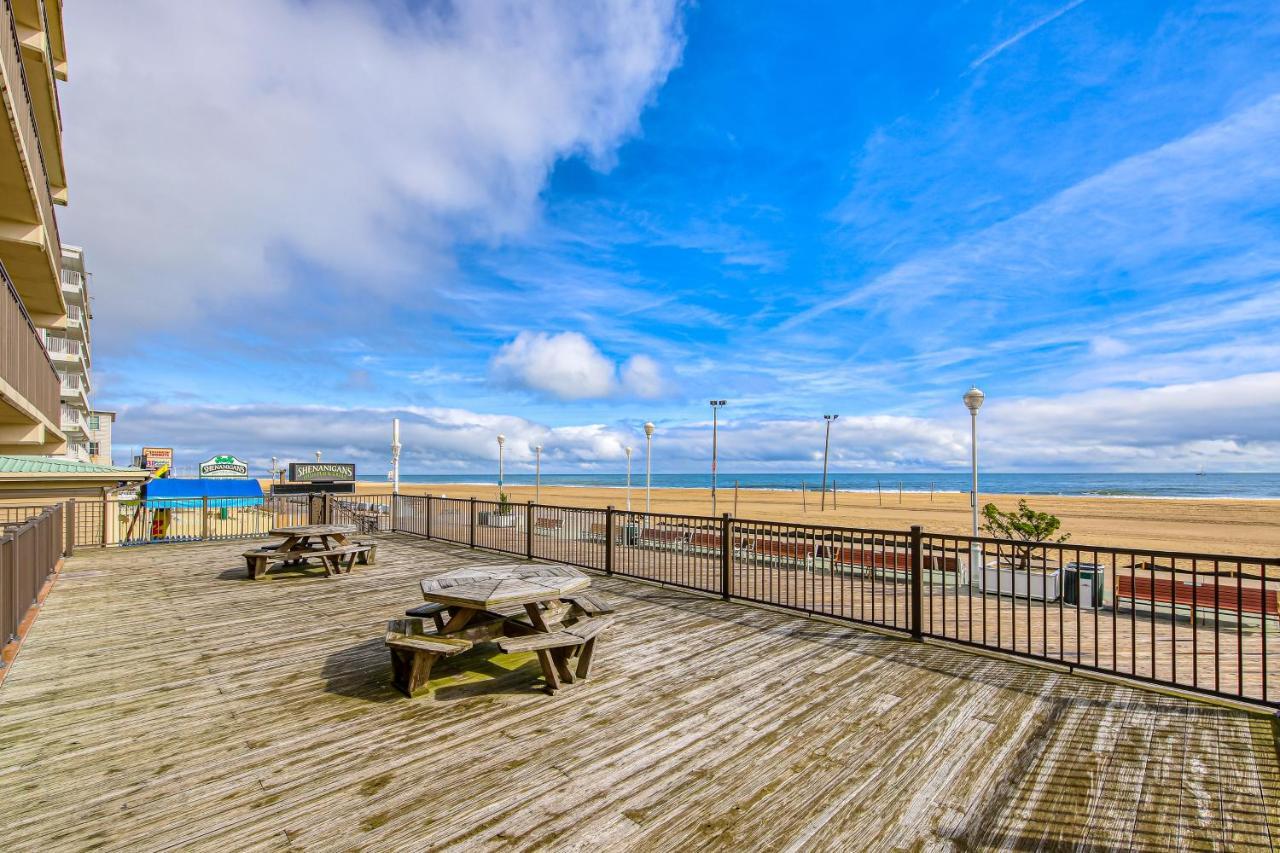 Oceanfront At Golden Beach Hotel