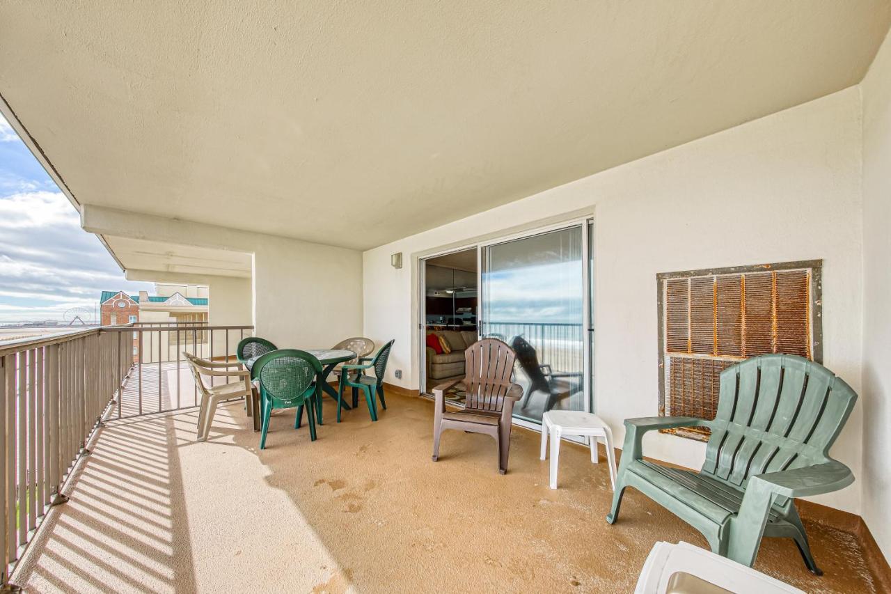 Oceanfront At Golden Beach Hotel