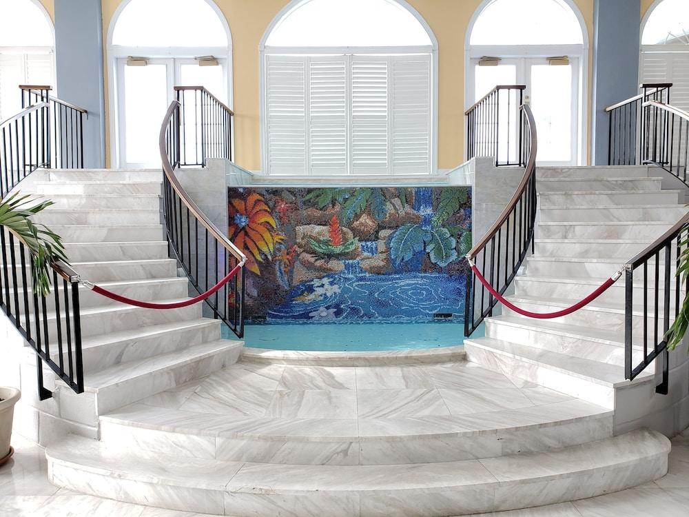 Hotel Coconut Malorie Hotel, Ascend Collection Ocean City