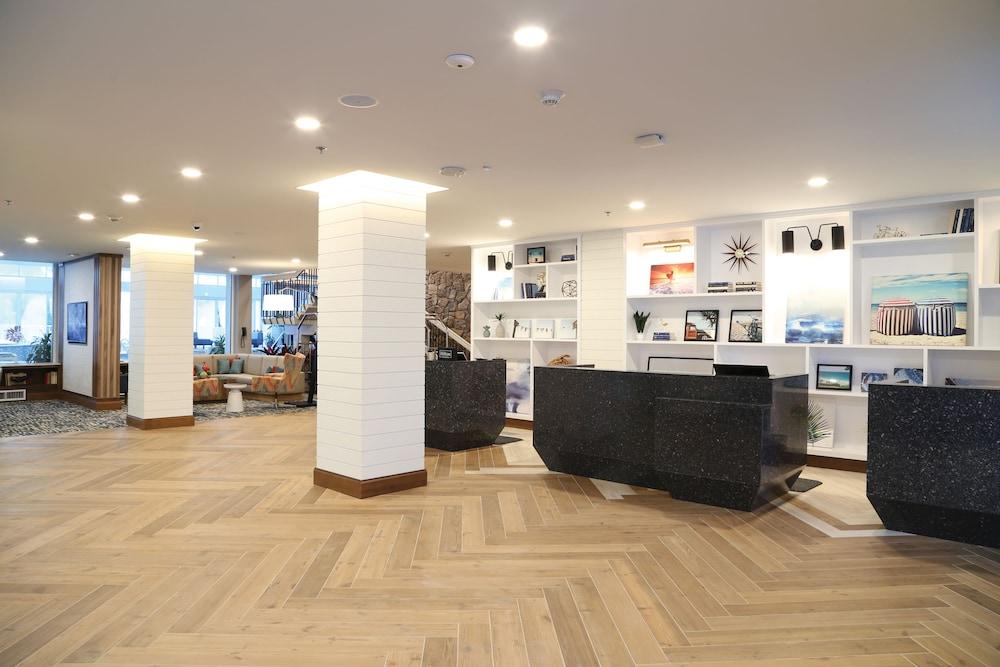 Doubletree By Hilton Ocean Oceanfront Hotel