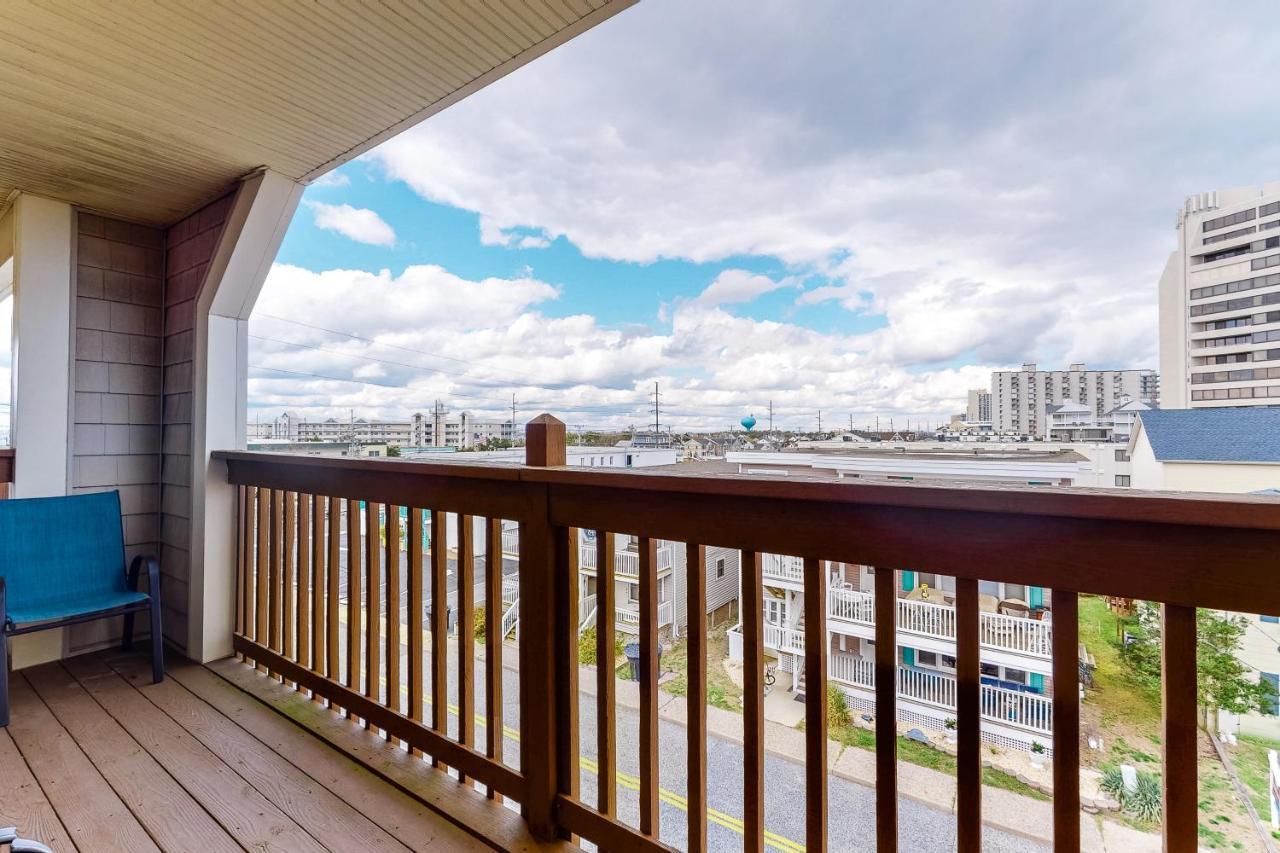 Silver Shores 302