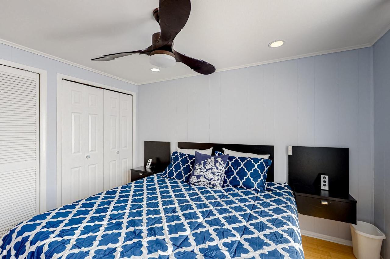 The Quarterdeck Oc Apartment Ocean City