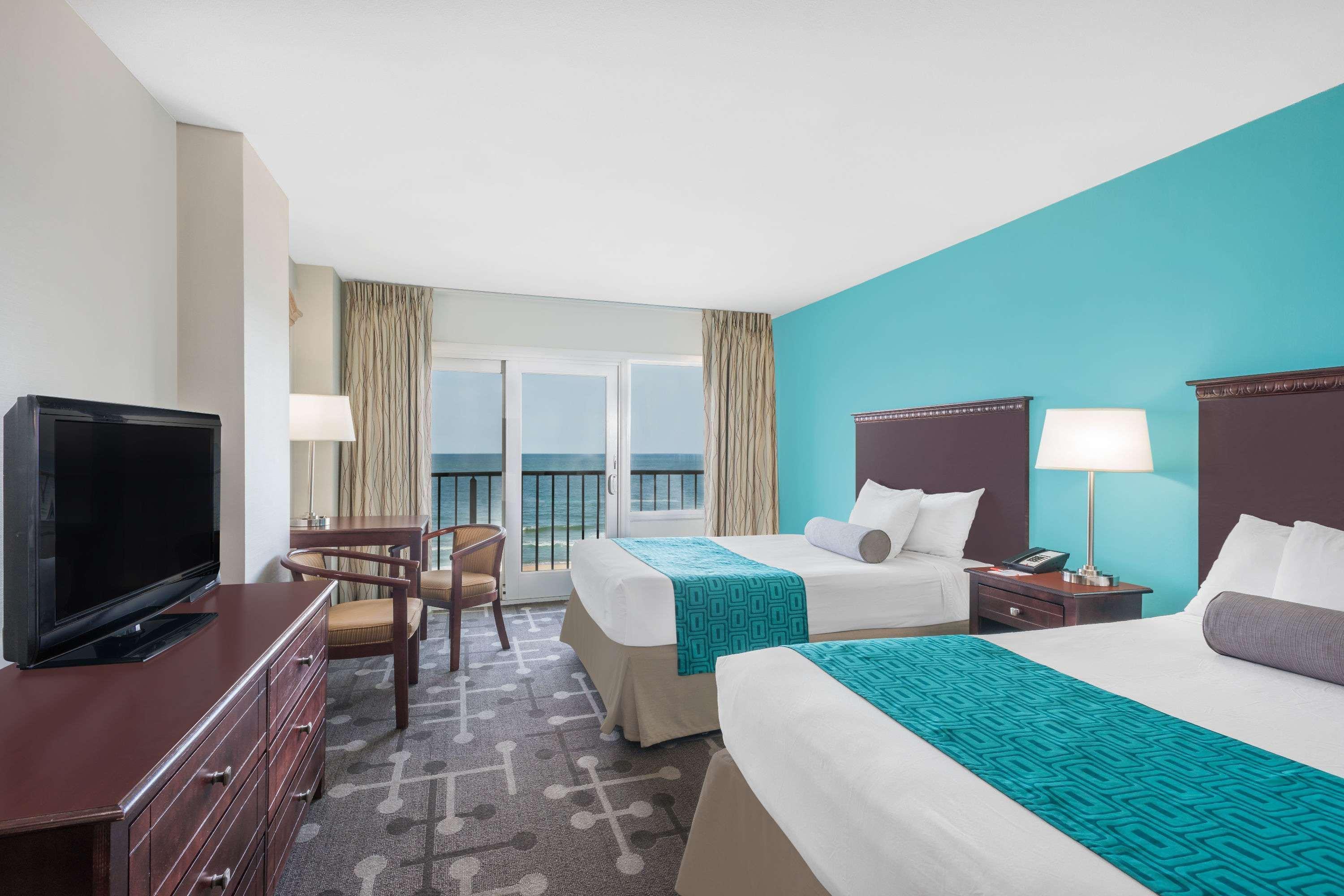 Howard Johnson By Wyndham Ocean Oceanfront Hotel 2*