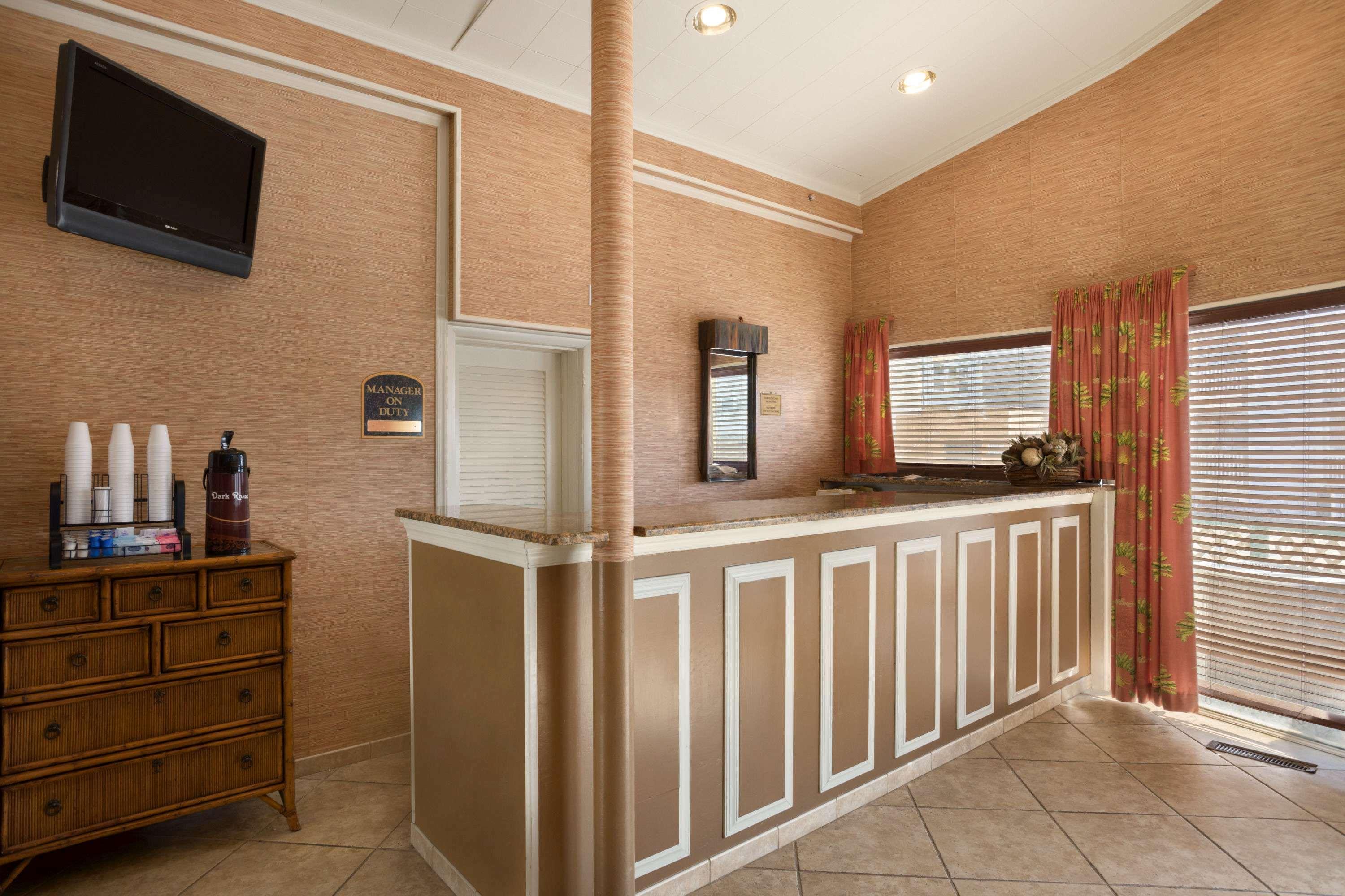 Howard Johnson By Wyndham Ocean Oceanfront Hotel Ocean City