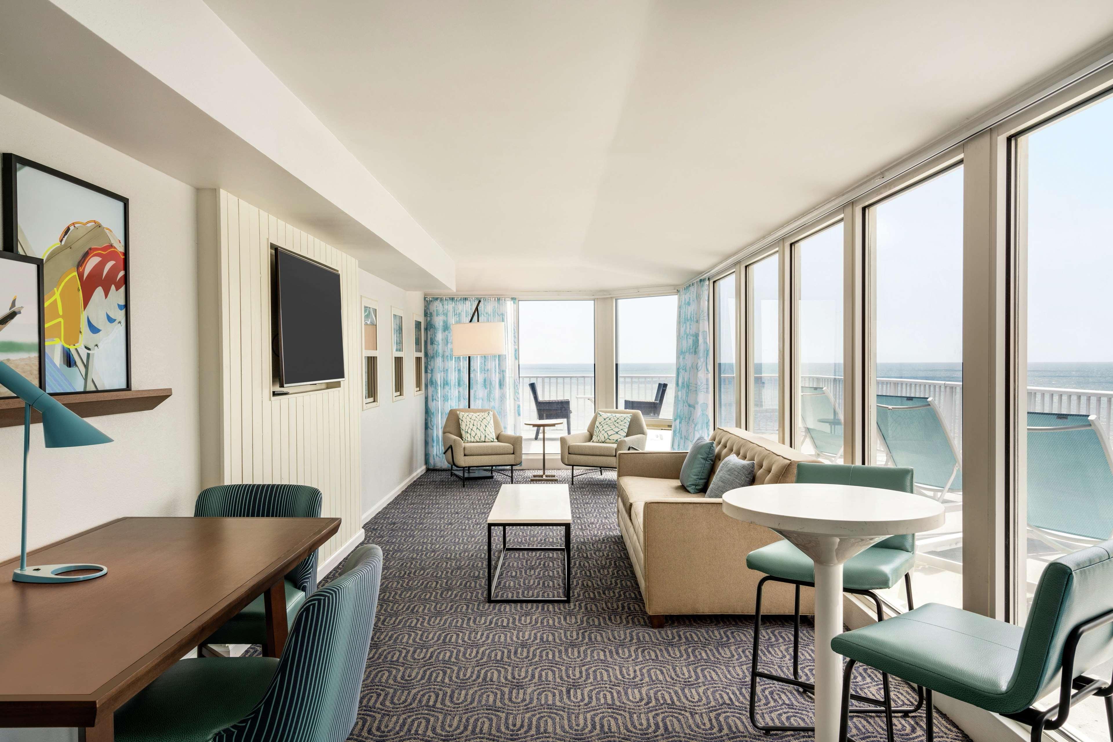 Hotel Doubletree By Hilton Ocean Oceanfront 4*