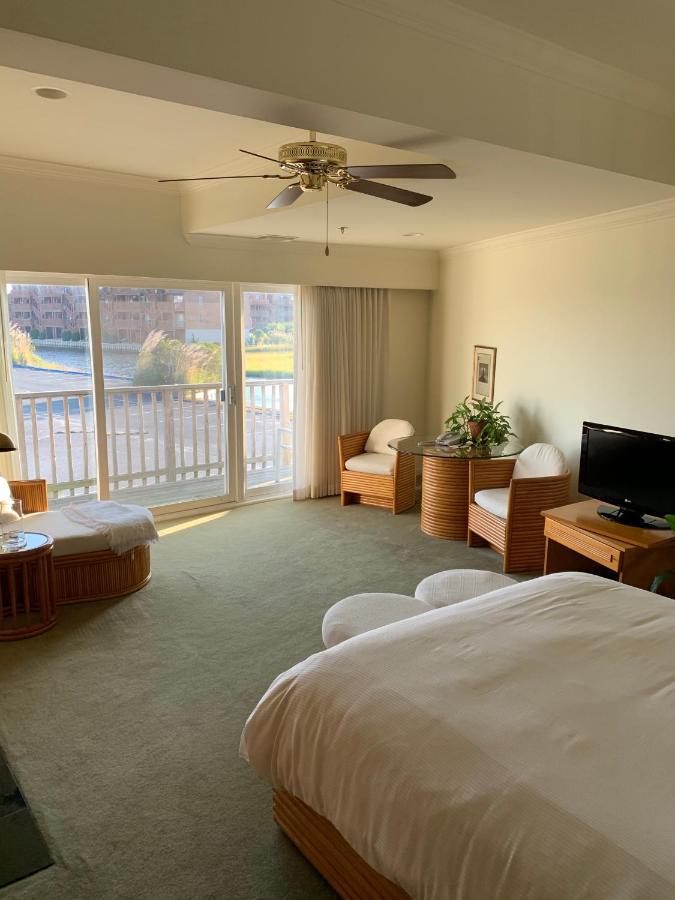 Lighthouse Club Hotel 3*
