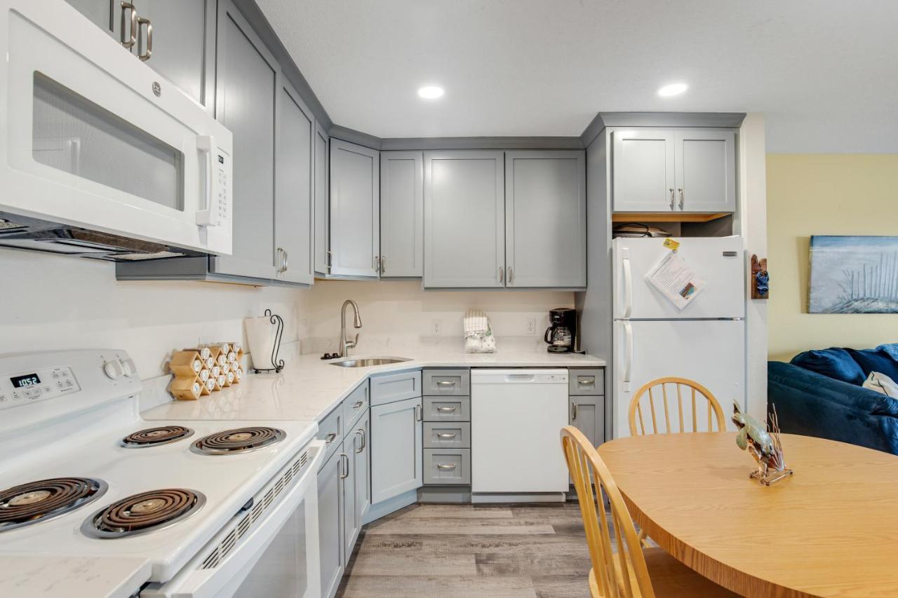 Sunset Landing Unit 12 Apartment