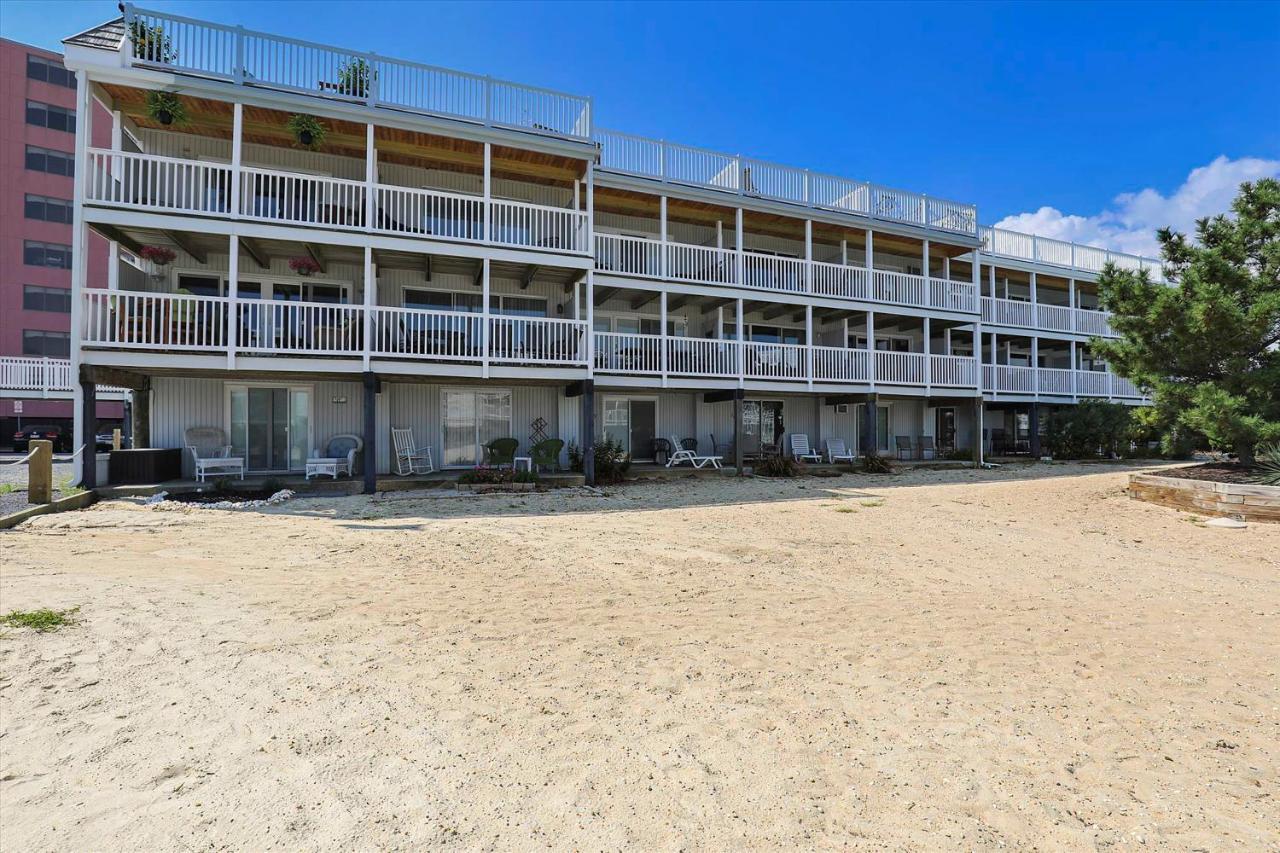 Holiday home Beachwalk 23