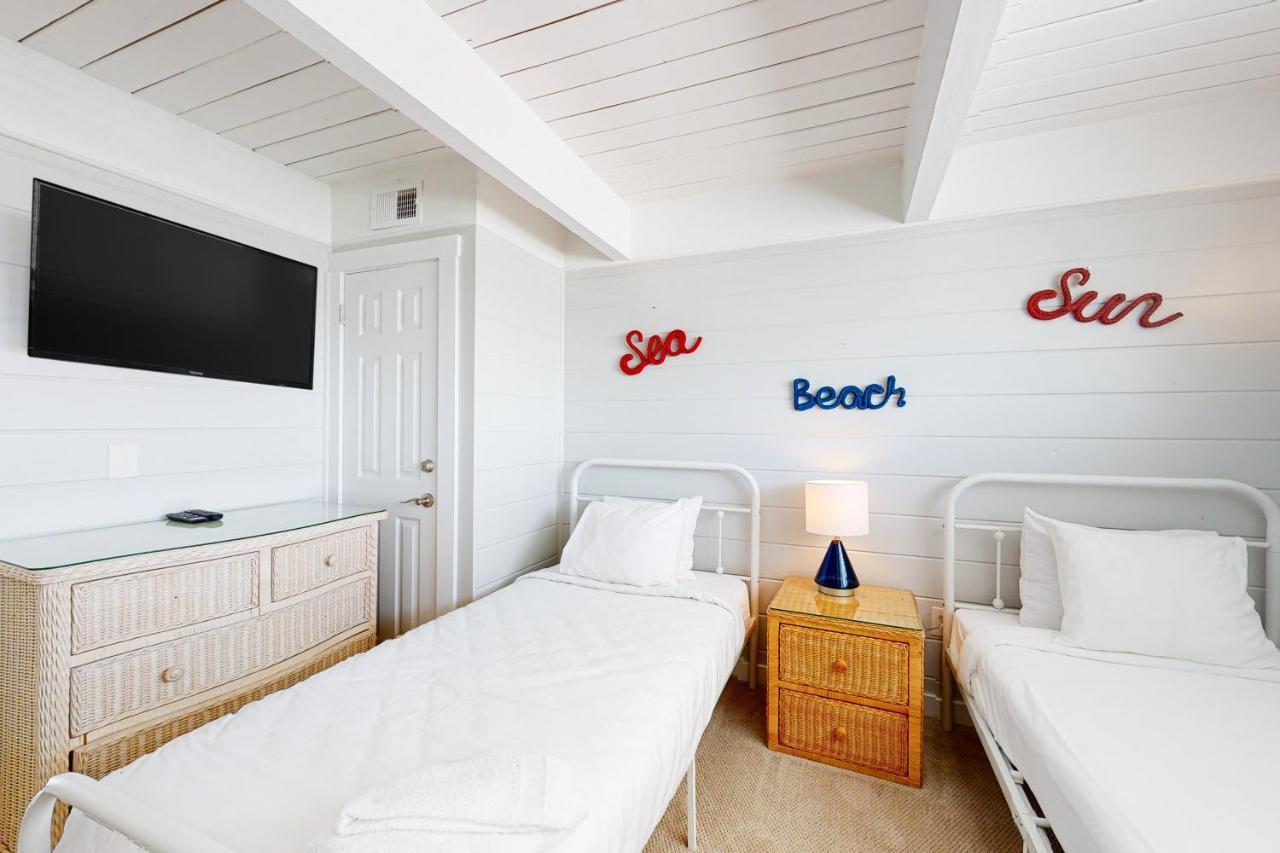 Holiday home Beachwalk 23