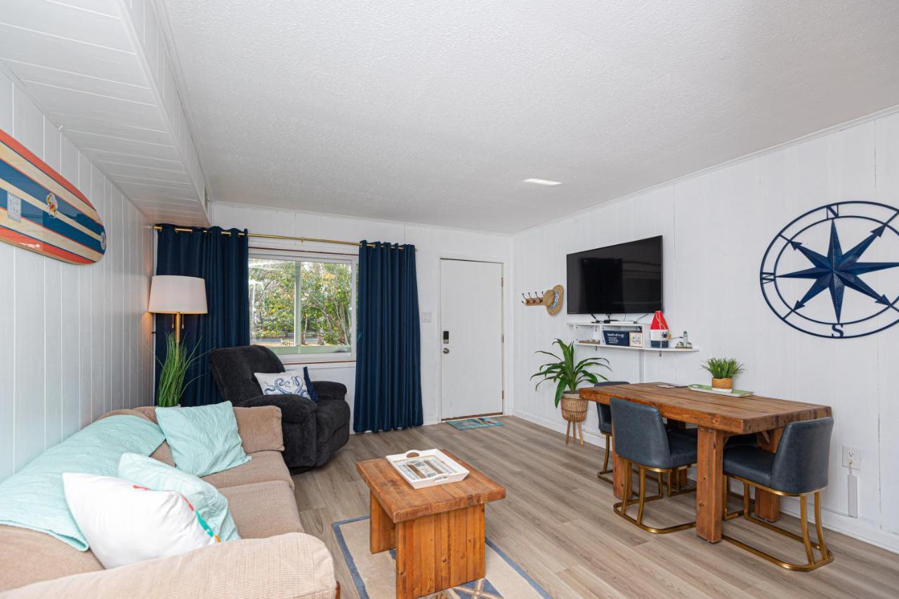 Fenwick Woods Oc Apartment