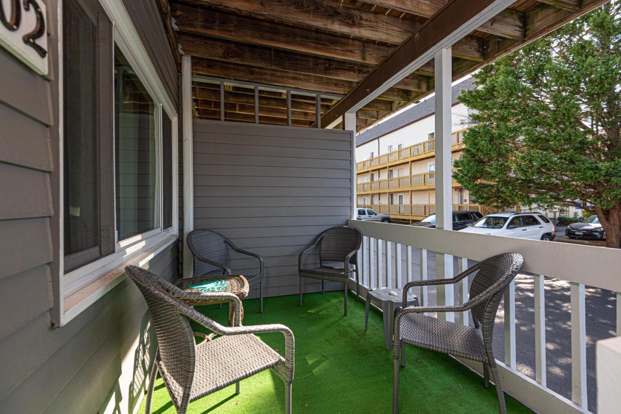 Fenwick Woods Oc Apartment *