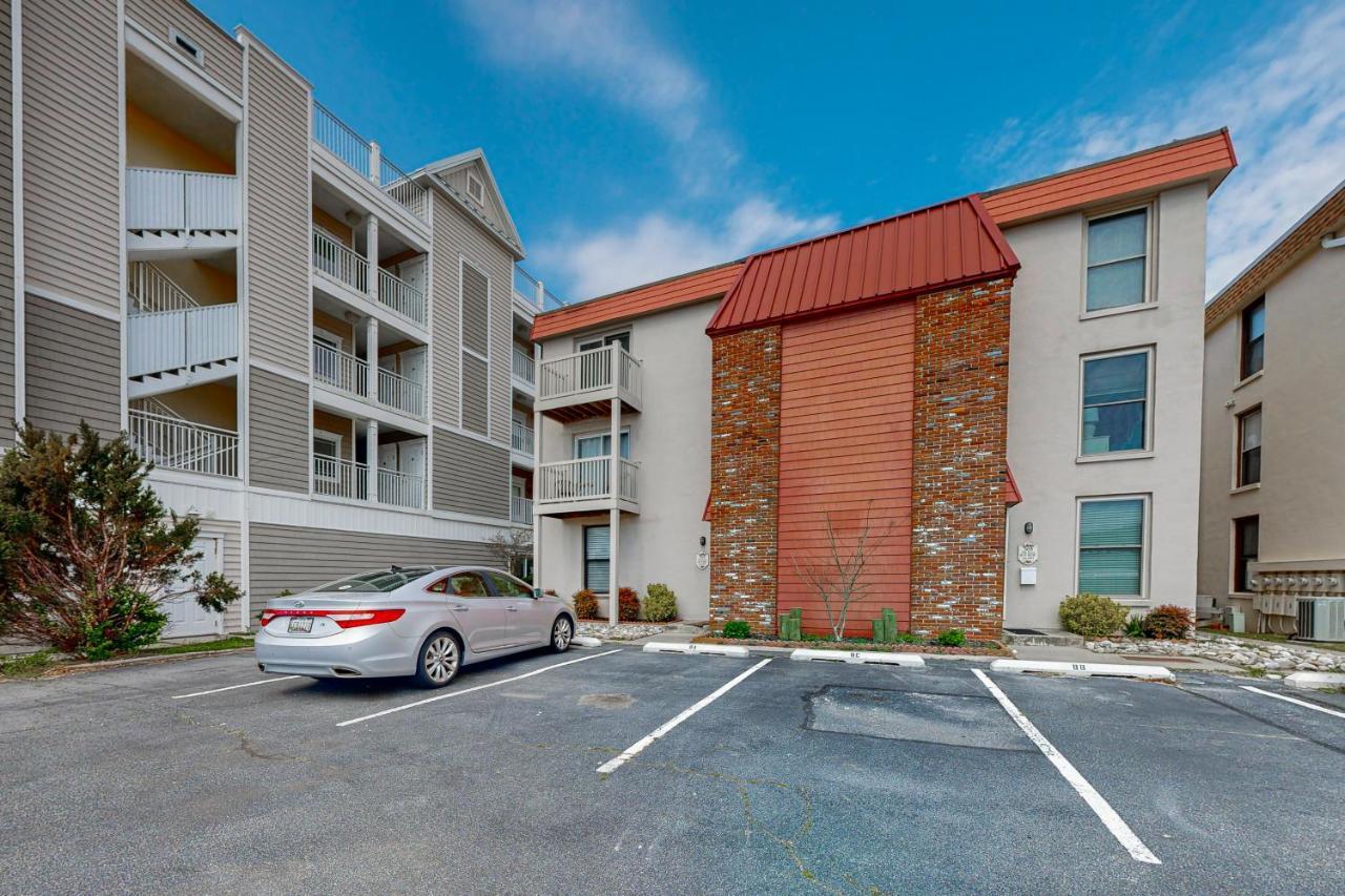 Aronimink Vista 9c